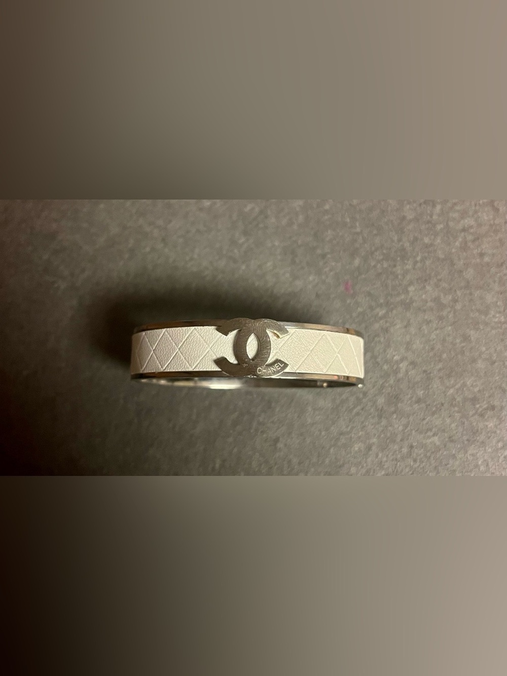 Designer Ins Iconic White Leather Quilted, Stainless Steel C Logo Hinge Bracelet
